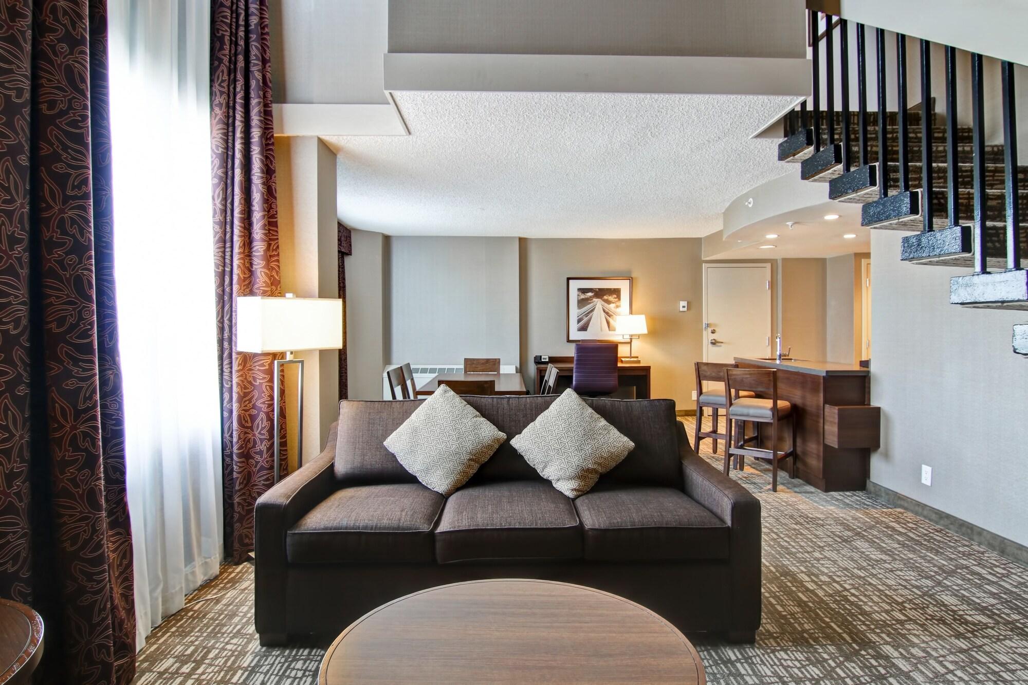 Doubletree By Hilton West Edmonton Hotell Exteriör bild
