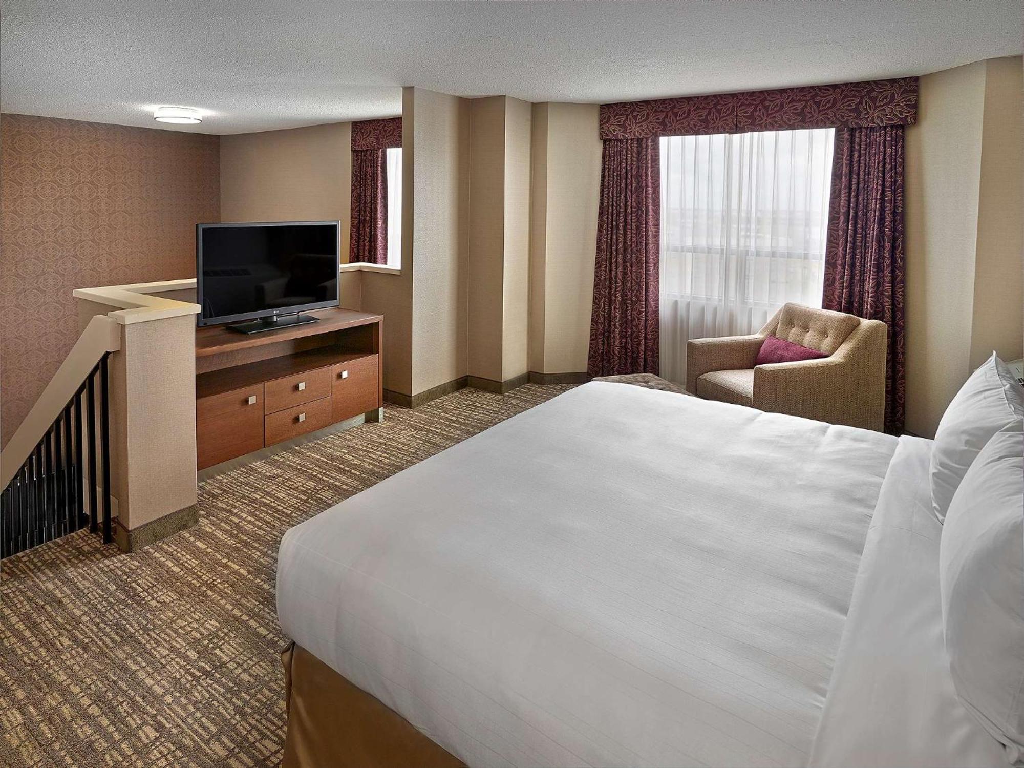 Doubletree By Hilton West Edmonton Hotell Exteriör bild
