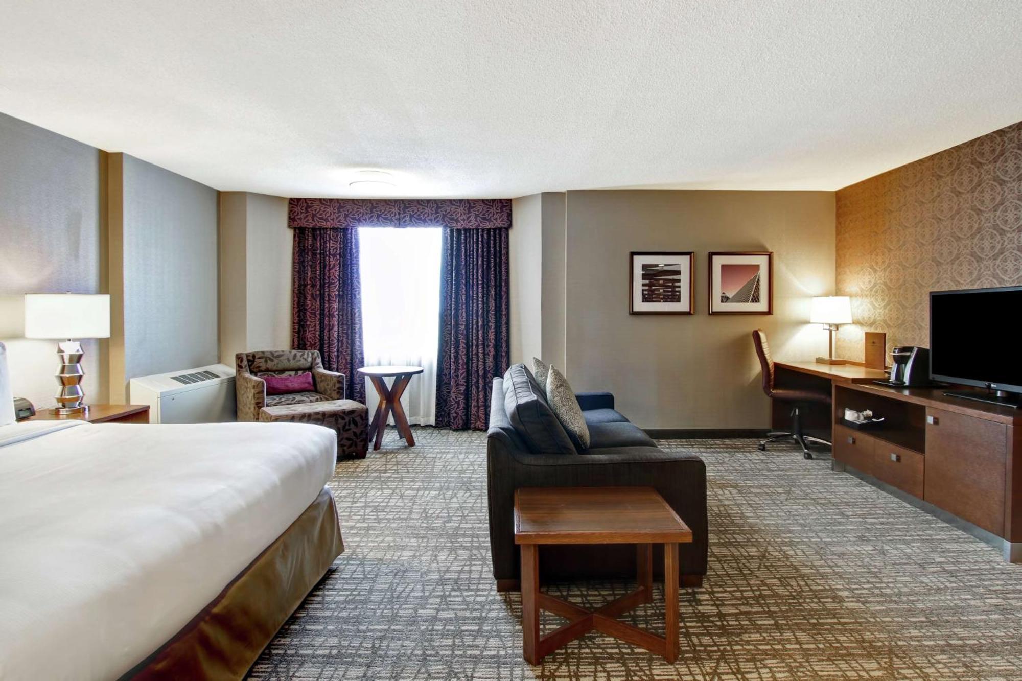 Doubletree By Hilton West Edmonton Hotell Exteriör bild