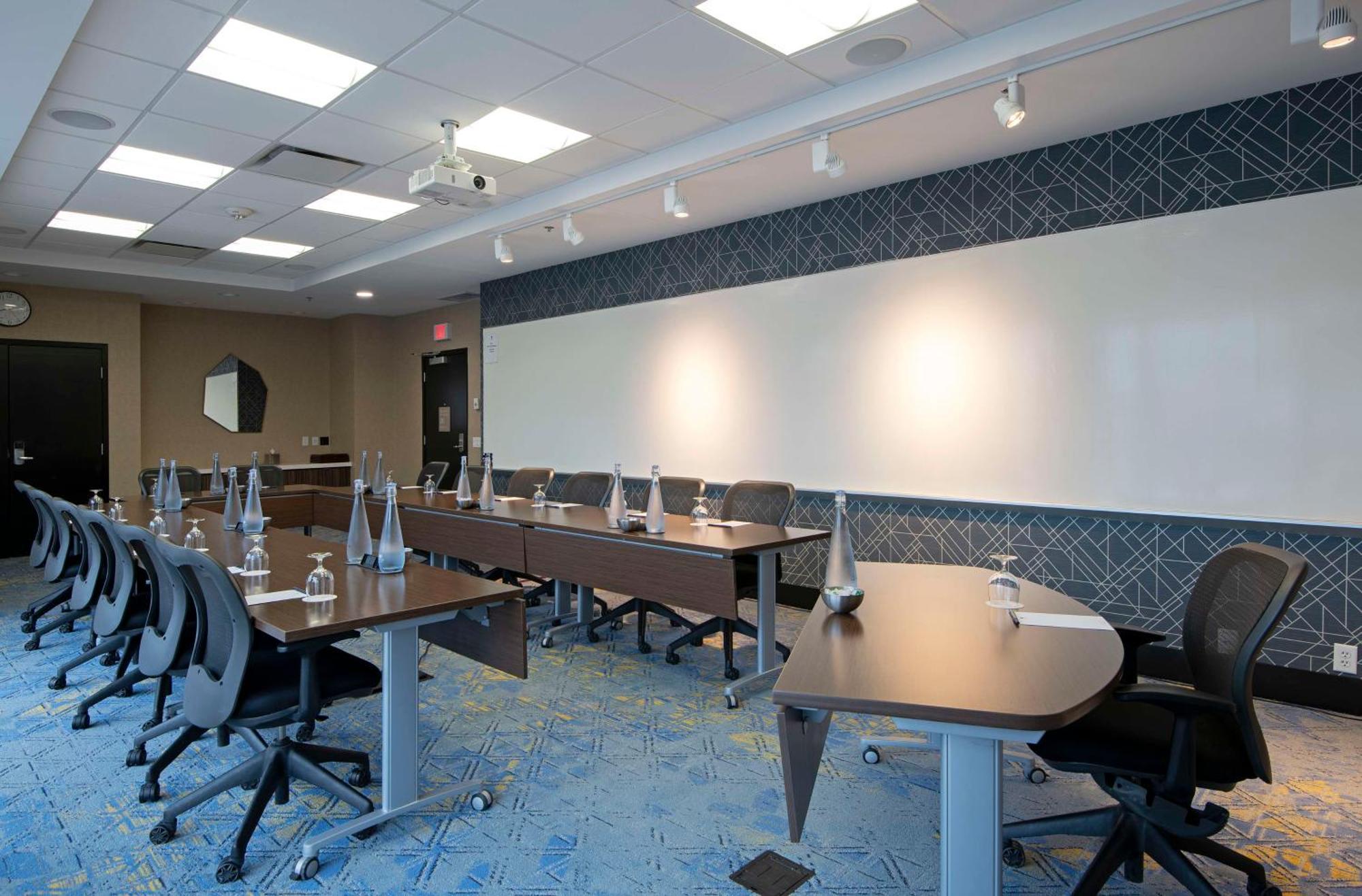 Doubletree By Hilton West Edmonton Hotell Exteriör bild