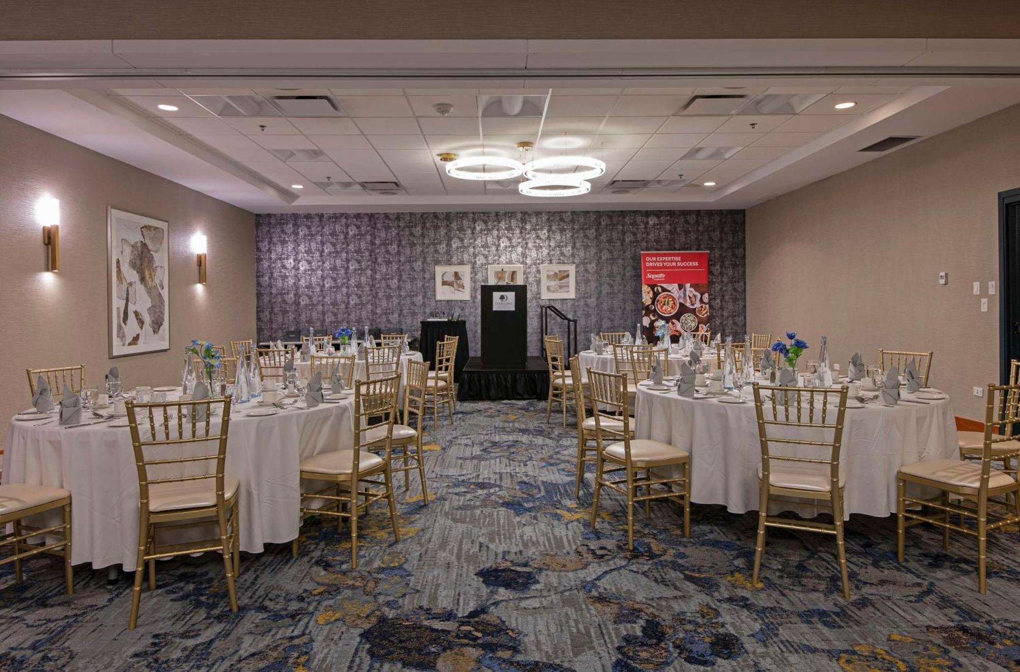 Doubletree By Hilton West Edmonton Hotell Exteriör bild